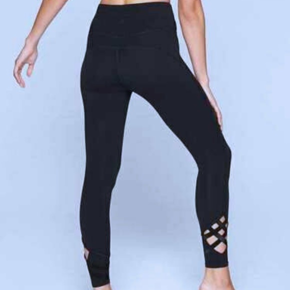 NWT Athleta High Rise Sublime 7/8 Tight - Picture 2 of 3